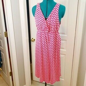 Old Navy V Neck Chevron Sleeveless Casual Summer Lightweight Dress
